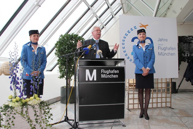 Ansprache von Wirtschaftsminister Martin Zeil zum 20 jährigen Jubiläum des Münchner Flughafens www.münchenfenster.de