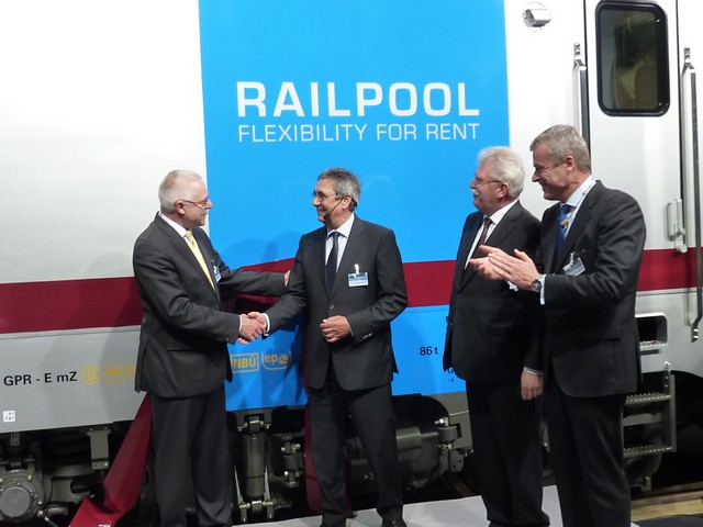 Uebergabe der Vectron-Lok an Railpool www.muenchenfenster.de
