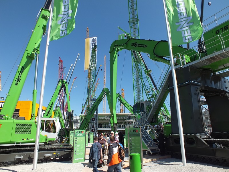 Die Firma Sennbogen mit ihren Spezialmaschinen auf der Bauma 201 www.muenchenfenster.de