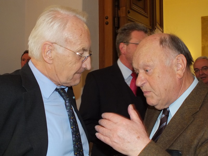 Gäste des Empfangs zu Ehren von Herrn Georg Schmid www.muenchenfenster.de