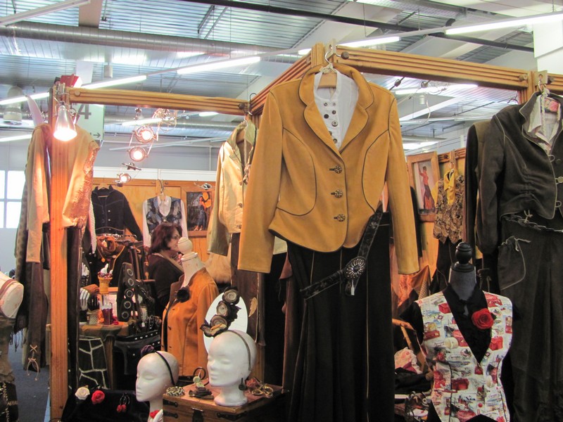 Elegante Mode ist auch auf der 66 plus zu finden www.muenchenfenster.de