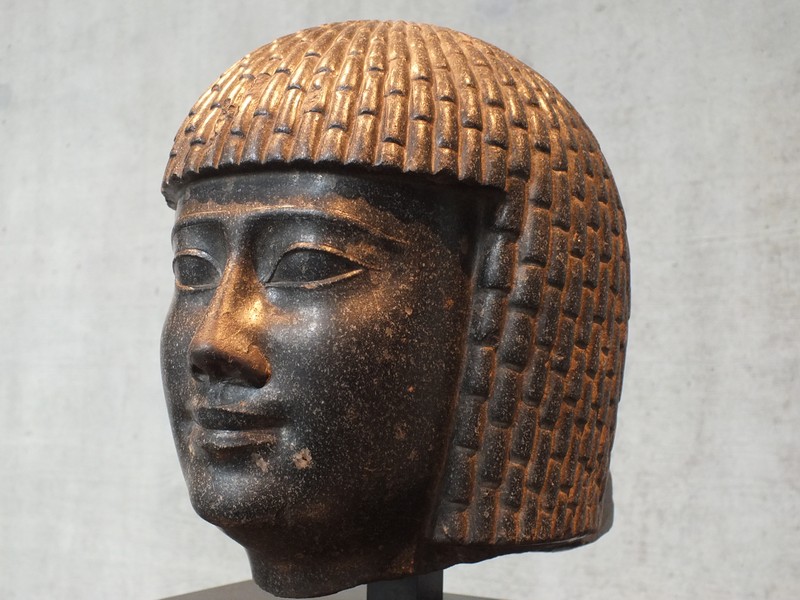 Wenn die damiligen Künster wüssten das es es heute reicht eine Butter in die Ecke zu werfen oder nur ein verrosteten Eisenträger aufzustellen und das als Kunst zu bezeichnen würden die damaligen Künstler die Welt sicher nicht verstehen www.muenchenfenster.de