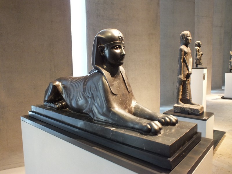 Einge tausend Jahre alte original Exponate im Museum für Ägyptische Kunst in München www.muenchenfenster.de