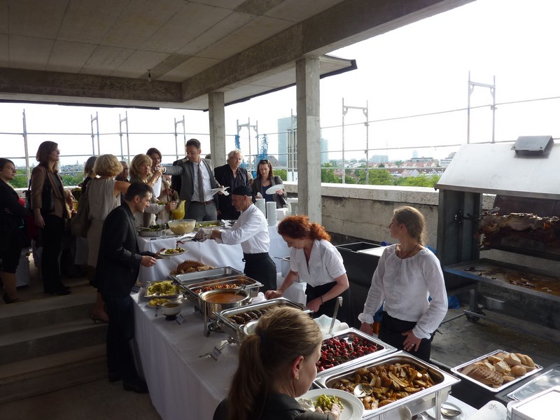 Impressionen vom Richtfest auf dem neu gestalteten Hochbunker www.muenchenfenster.de