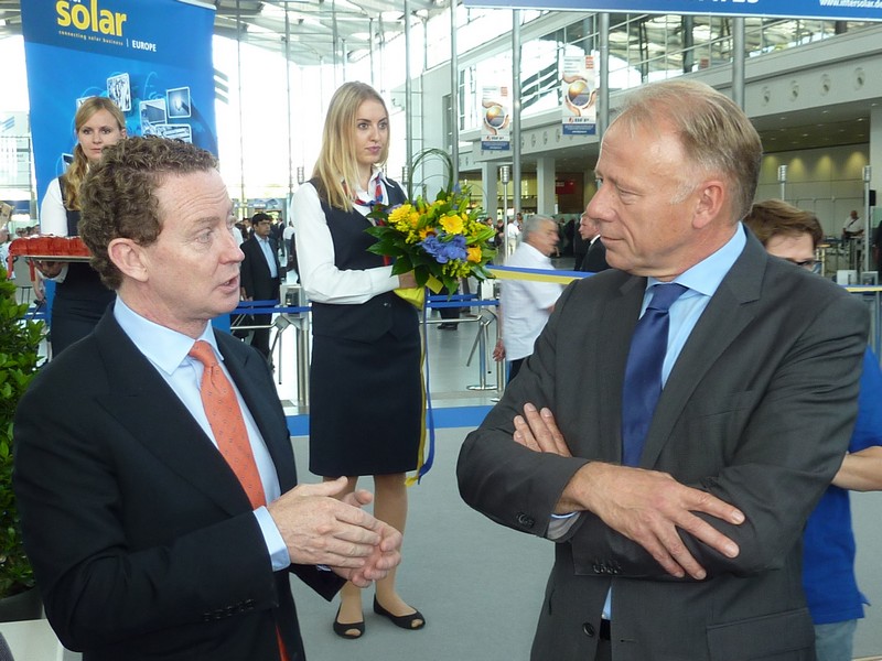 Fachgespräche auf der Intersolar 2013 www.muenchenfenster.de