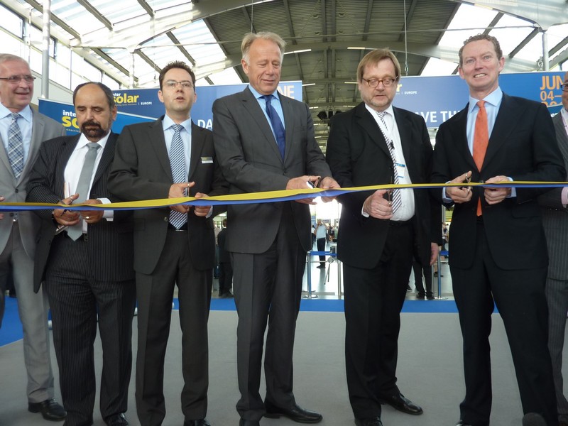 Die Intersolar 2013 ist eröffnet www.muenchenfenster.de