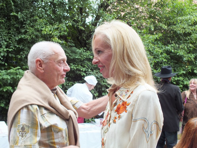 Abi Ofarims Charity-Night 2013 im Cube zu Gunsten "Kinder von gestern" www.muenchenfenster.de