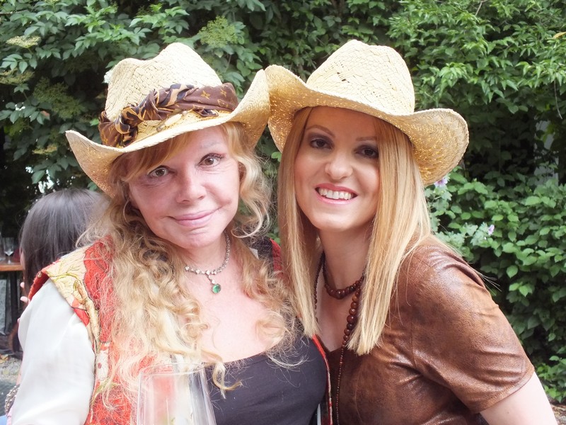 Abi Ofarims Charity-Night 2013 im Cube zu Gunsten "Kinder von gestern" www.muenchenfenster.de