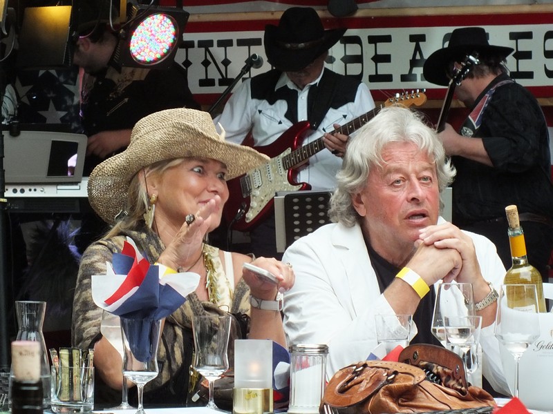 Abi Ofarims Charity-Night 2013 im Cube zu Gunsten "Kinder von gestern" www.muenchenfenster.de