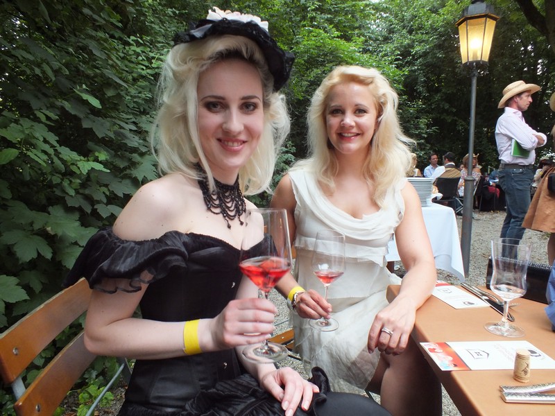 Abi Ofarims Charity-Night 2013 im Cube zu Gunsten "Kinder von gestern" www.muenchenfenster.de