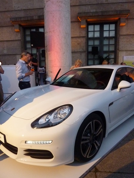 Sommerfest 2013 Porsche Panamera in München www.muenchenfenster.de