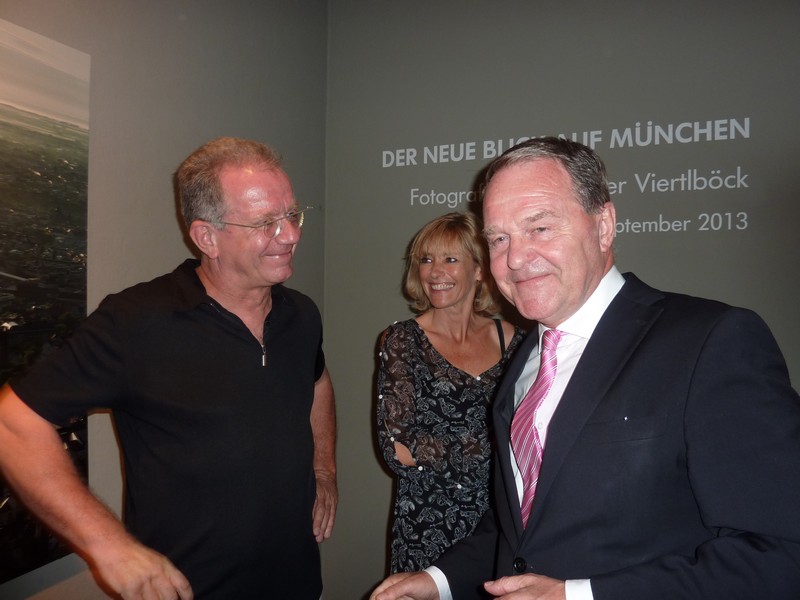 Eröffnung der Ausstellung Architekturfotografie 2013 von Rainer Viertlböck www.muenchenfenster.de