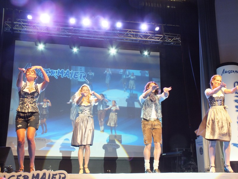 Angermaiers Trachten Nacht 2013 im Löwenbräukeller www.muenchenfenster.de