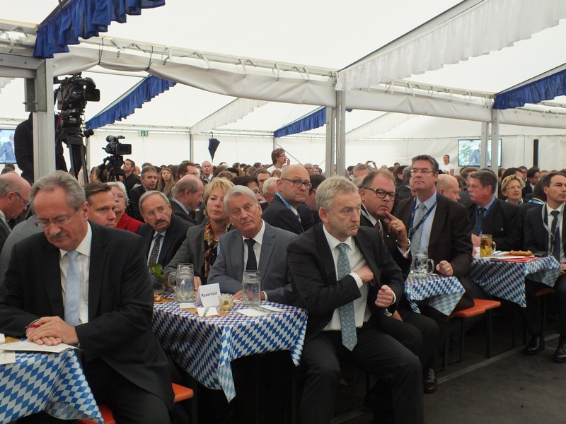 Eindrücke zum Richtfest 2013 des Sateltenterminals www.muenchenfenster.de