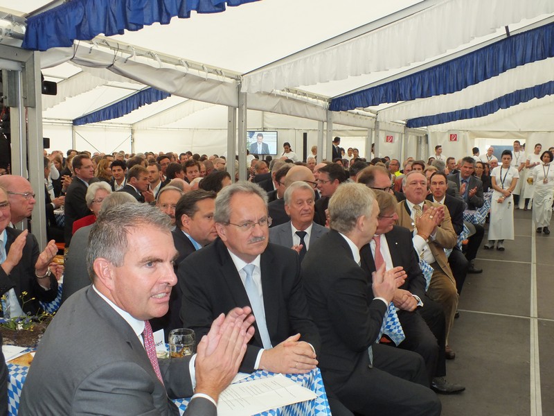 Eindrücke zum Richtfest 2013 des Sateltenterminals www.muenchenfenster.de