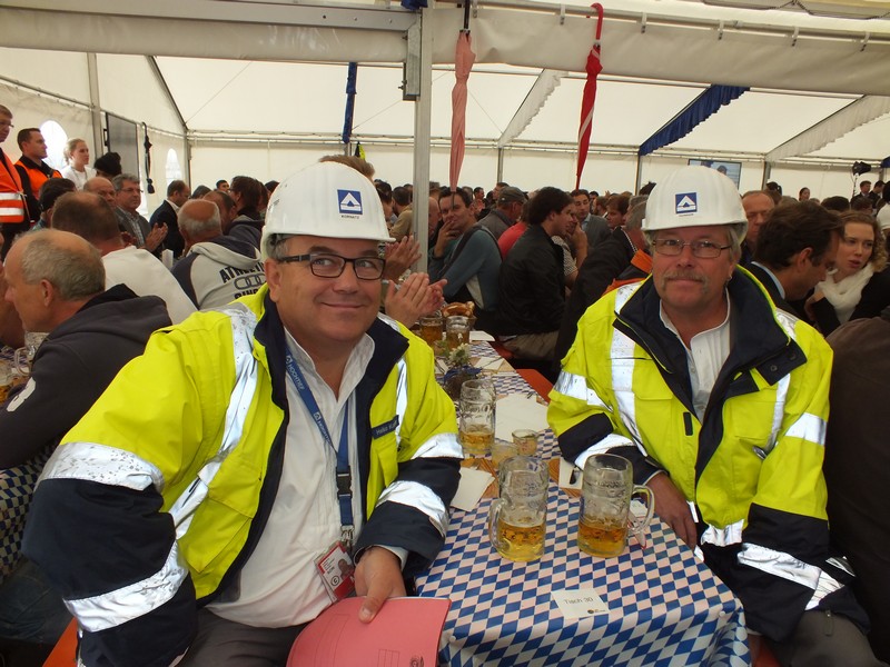 Sie realisieren den Bau mit ihren Händen www.muenchenfenster.de