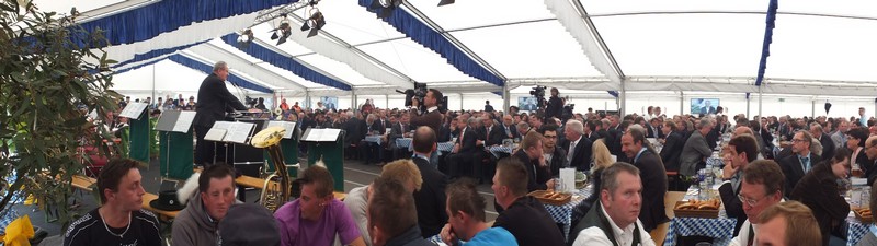 Eindrücke zum Richtfest 2013 des Sateltenterminals www.muenchenfenster.de