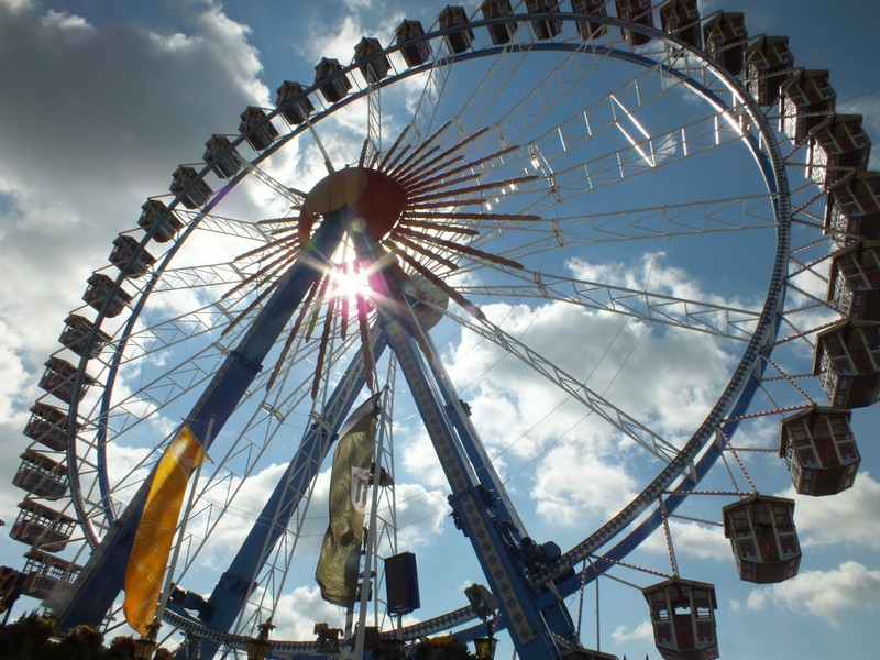 Bilder noch vor der Eröffnung der Wiesn 2013 www.muenchenfenster.de