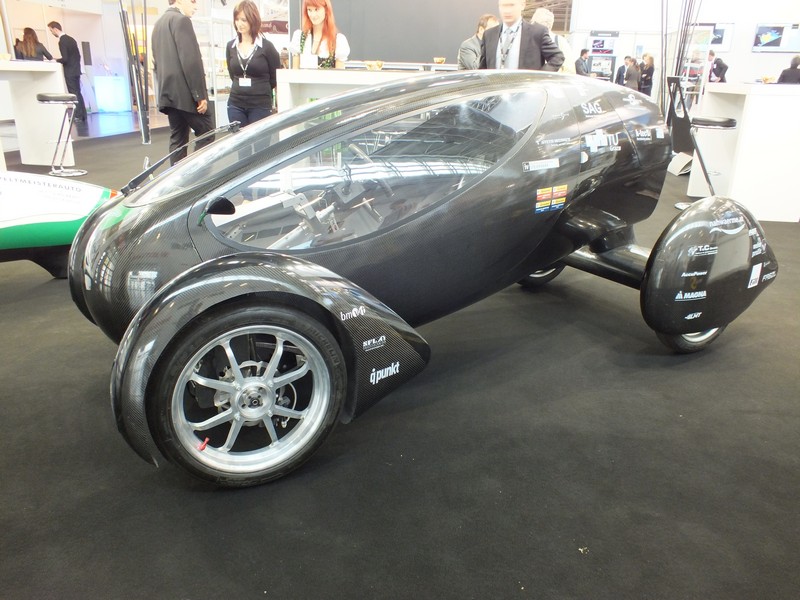 Dieser futoristische Flitzer ist auf der e Car Tec 2013 zu bestaunen www.muenchenfenster.de