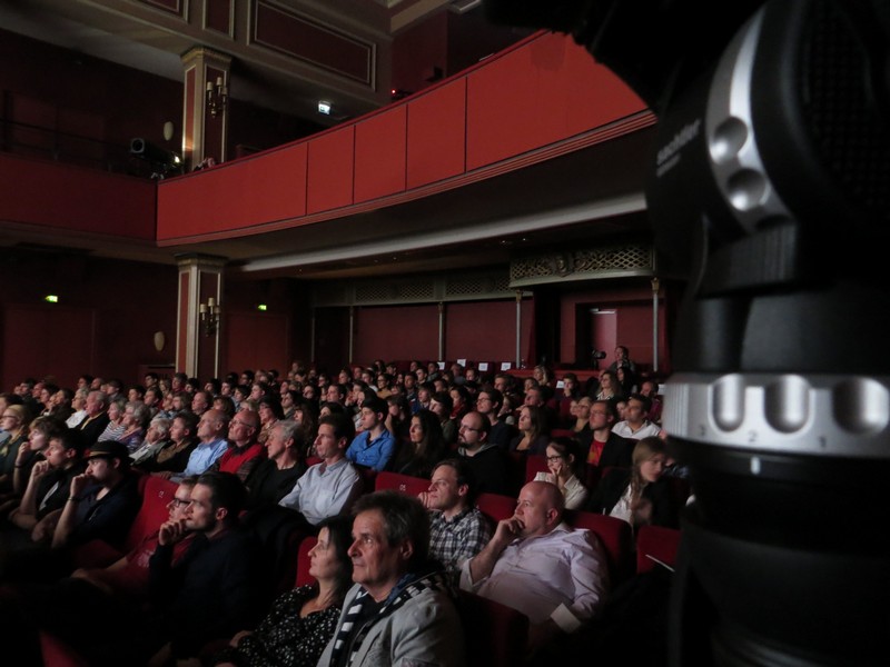 Camgaroo Award Night 2013 .....Saal-im-Dunkeln-ACE-L-Kopf-