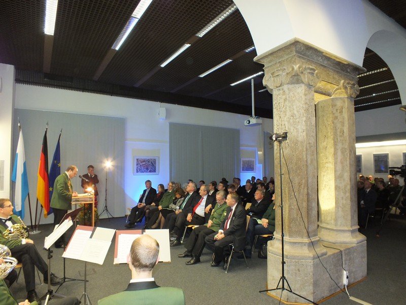 Begrüssung durch Herrn Polizeipräsidenten Hubertus Andrä www.muenchenfenster.de