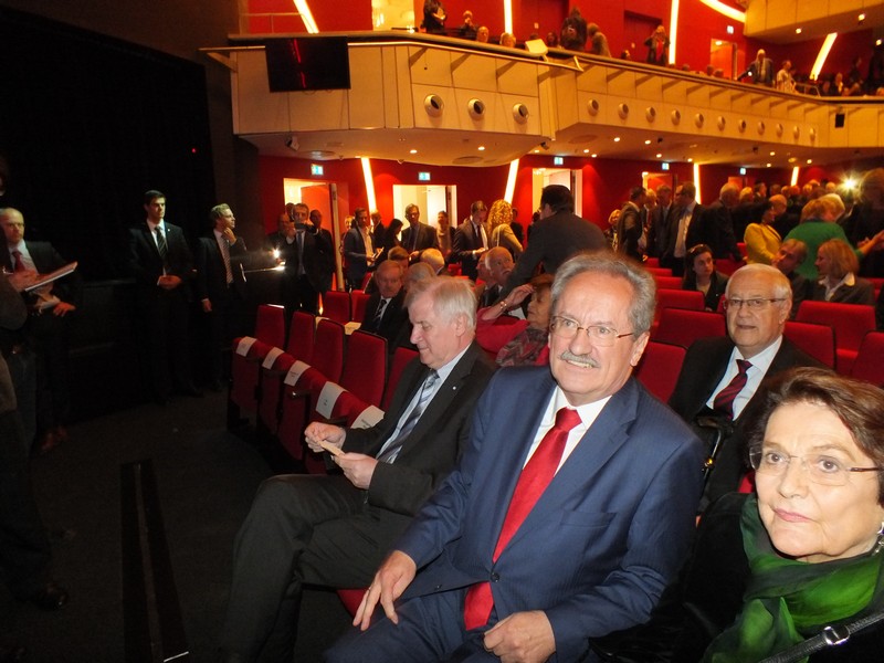 Oberbürgermester Ude verabschiedet sich im Deutschen Theater. www.muenchenfenster.de