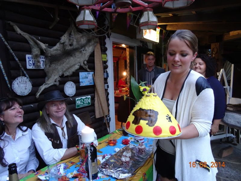 Ist doch ein süsses schones Geschenk dies Tipi www.muenchenfenster.de