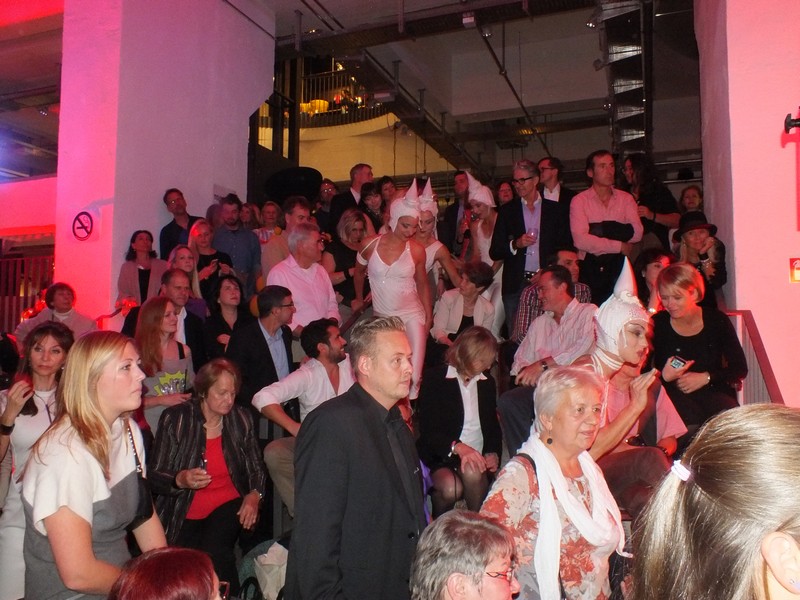 Aktuere des Tanz-Theters der Lüfte www.muenchenfenster.de