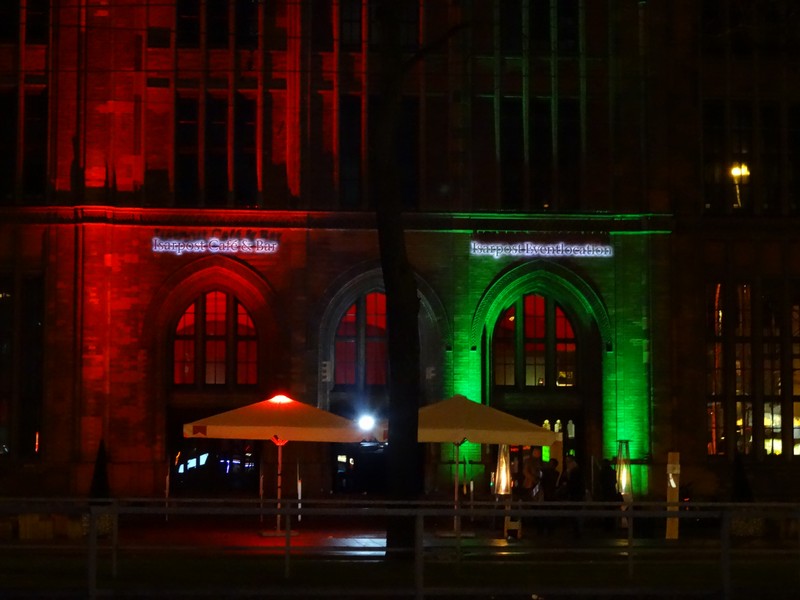 Hans im Glück in der Isar-Post München www.munichcar.com