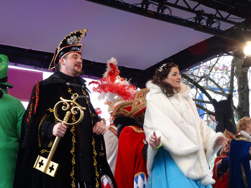 Das Münchner Prinzenpaar www.münchnerfenster.de