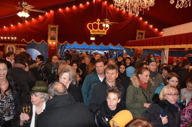 Premiere "EVULUTION" der Circus Krone auf der Theresienwiese in München Bild rlstudios www.munichpeople.com