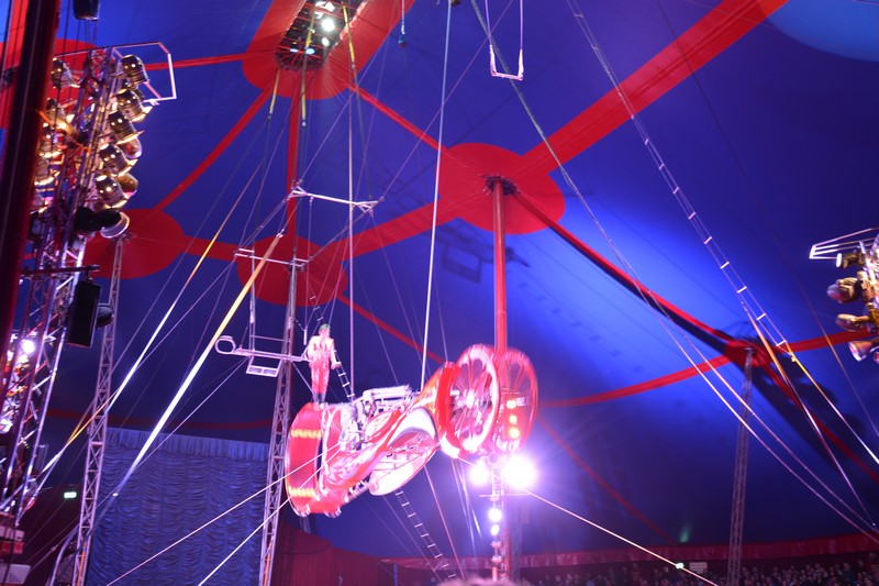 Premiere "EVULUTION" der Circus Krone auf der Theresienwiese in München Bild rlstudios www.munichpeople.com