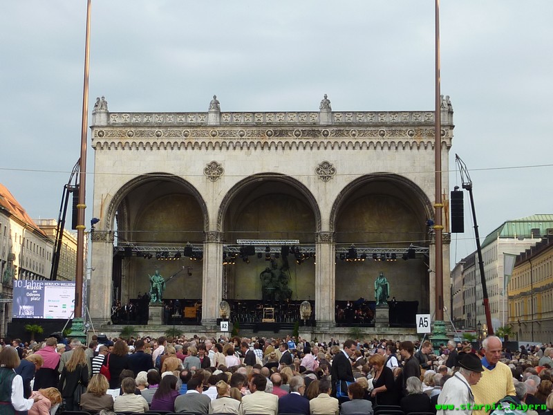 Immer ausverkauft die Klassik am Odeonsplatz 2015 www.müncherfenster.de