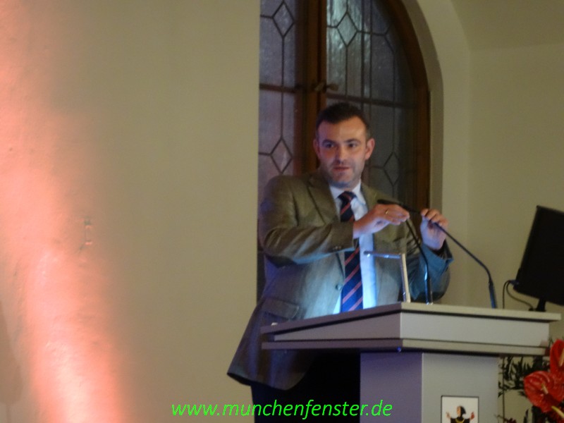 Festredner Handwerkskammerpräsident Georg Schlagbauer www.munichpeople.com