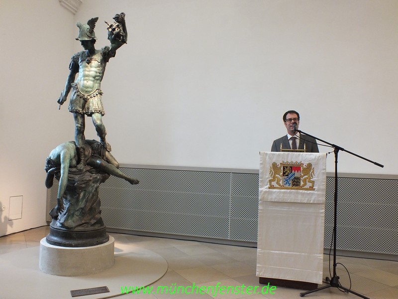 SÖDER ERÖFFNET EINZIGARTIGE BRONZEN-SAMMLUNG www.munichpeople.com