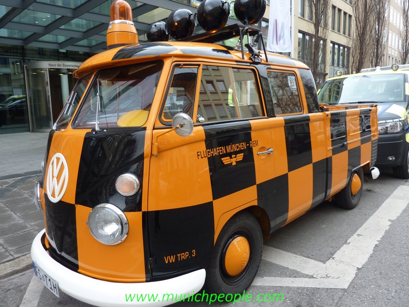 Der VW Bulli war im Einsatz im Riemer Flughafen www.munichcar.de