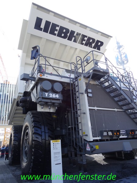 Die bauma hat begonnen! www.munichcar.com