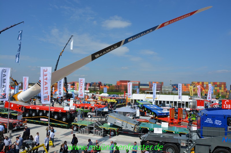 Grosse Maschinen auf der bauma www.münchnerfenster.de