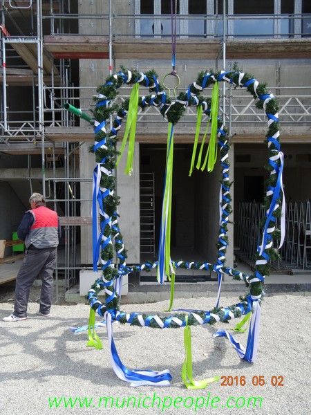 Richtfest an dem Neubau des Forschungsbau für Kernresonanz-Spektroskopie in Garching www.münchenfenster.de