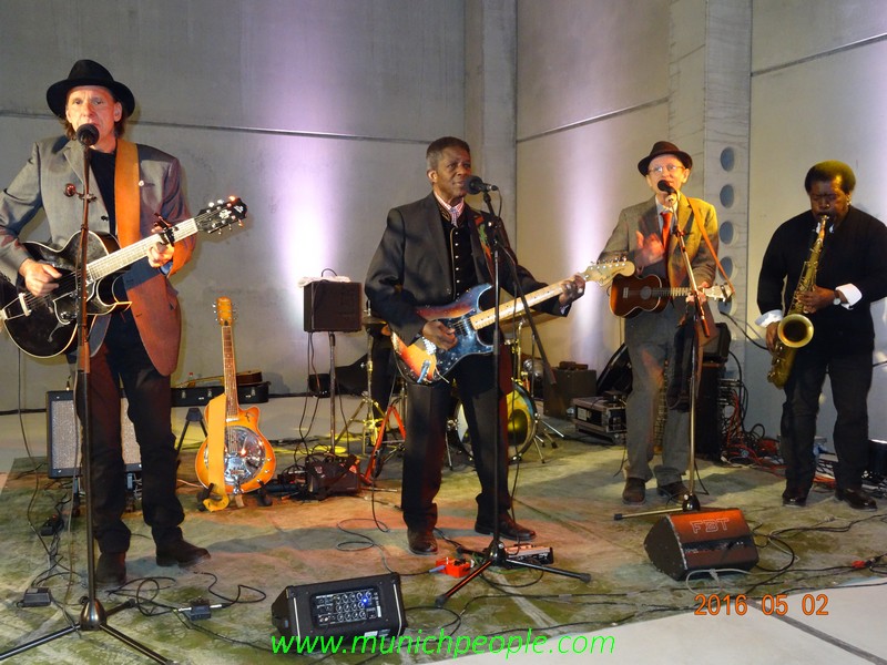 Richtfest an dem Neubau des Forschungsbau für Kernresonanz-Spektoskopie in Garching www.münchnerfenster.de