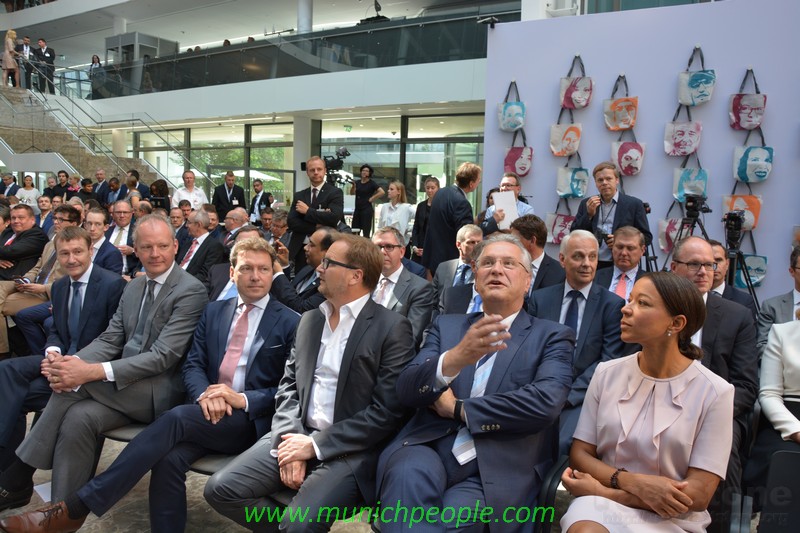 Einweihung der neuen Siemens Hauptzentrale in München www.europaeischerjournalistenverband.eu