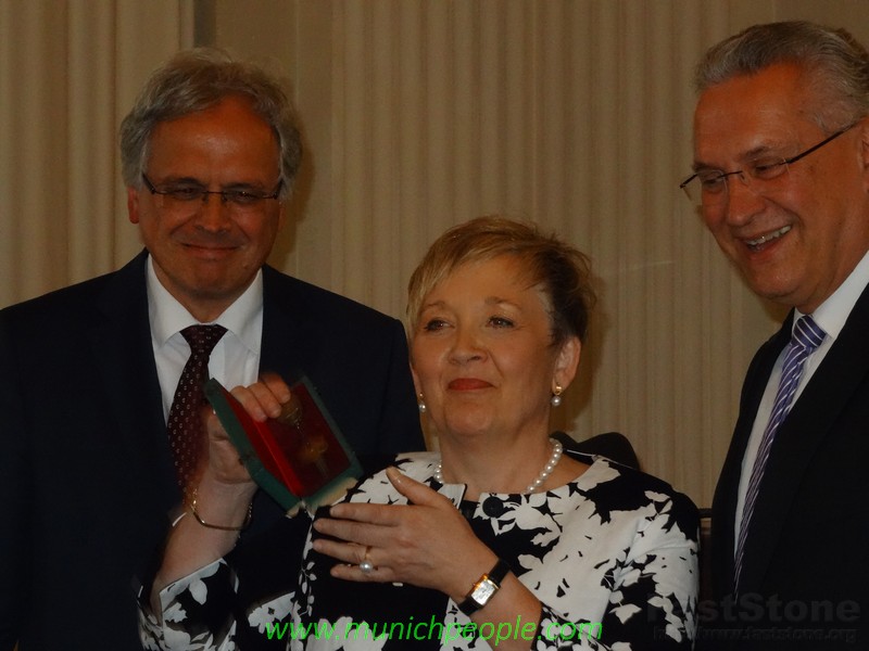 von links Christoph Hillenbrand,Brigitte Brunner,Joachim Herrmann www.munichpeople.com