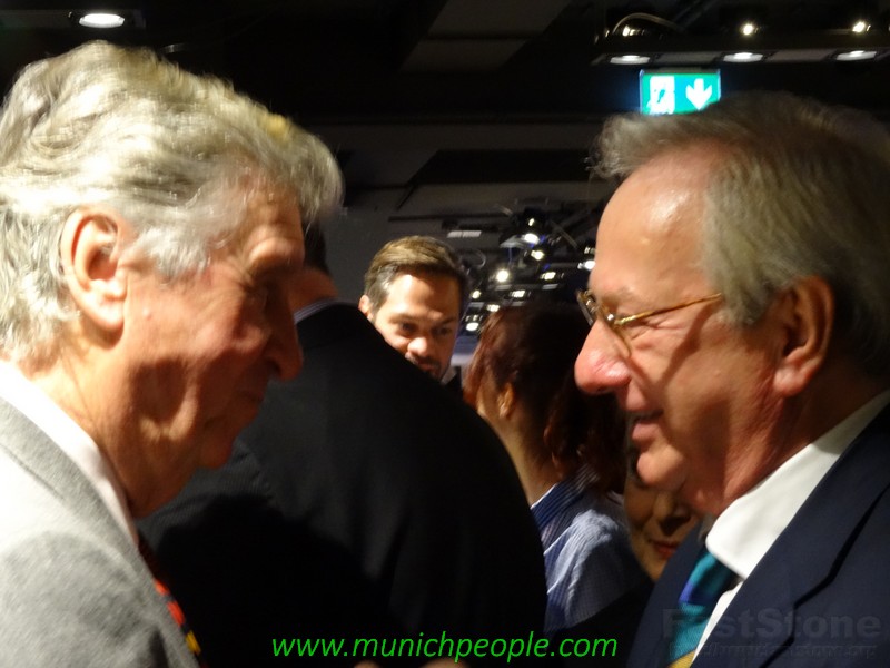 EILLES in der Residenzstrasse www.muncihpeople.com www.munichpeople.com