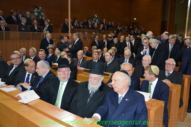 Verleihung der Ohle -Jakob-Medaille in Gold an Fr. Dr. Merkel www.munichpeople.com www.europaeischepresseagentur.com