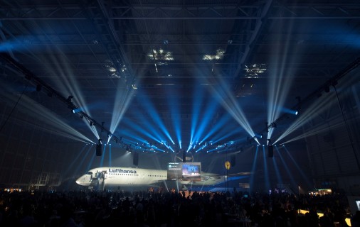 Große Taufparty des a-350 im Lufthansa-Hangar am Münchner Flughafen www.europaeischepresseagentur.com
