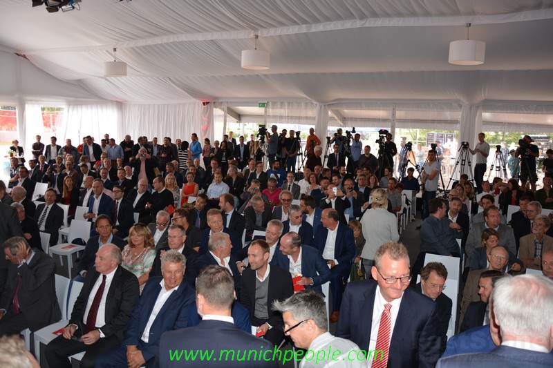 Eröffnung des Campus FC Bayern www.munichpeople.com www.munichpeople.com