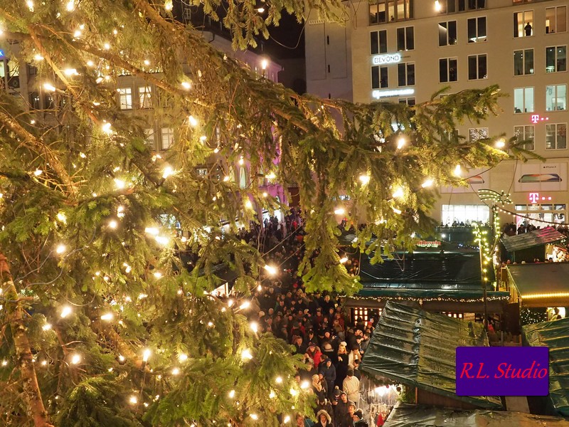 Eröffnung des Christkindlmarktes in München www.munichfinest.com
