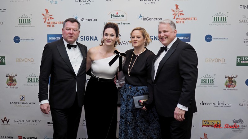 11.Schwarz Weiss Ball 2018 www.munichpeople.com