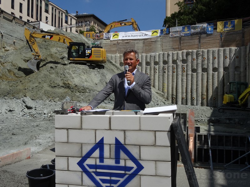 Wolfgang Roeck www.munichpeople.com www.munichpeople.cm