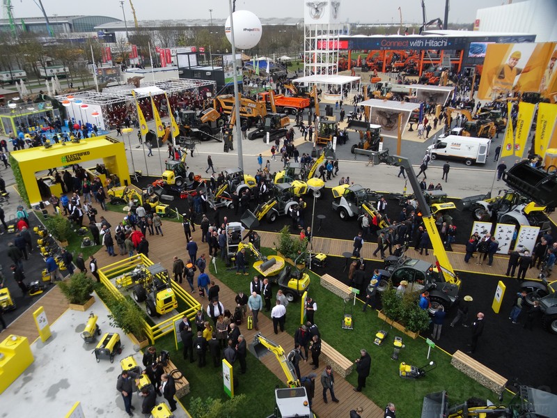 bauma Blick vom Riesenrad www.münchenfenster.de www.muenchenfenster.de